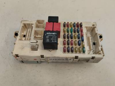 CAJA RELES FUSIBLES ALFA ROMEO 147 2004 1.9 JTD (116 CV)