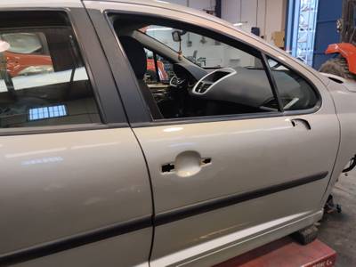 PUERTA DELANTERA DERECHA PEUGEOT 207 2006 1.4 16V (88 CV)