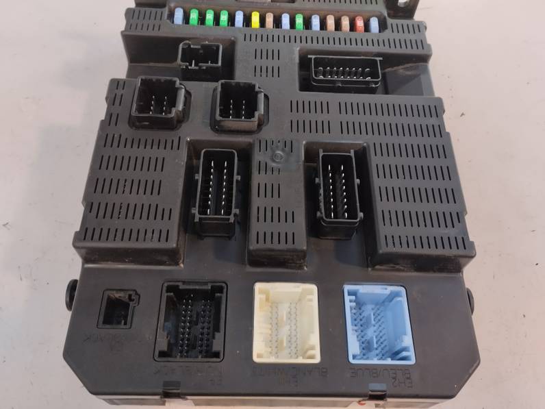 CAJA RELES FUSIBLES PEUGEOT 207 2006 1.4 16V (88 CV)