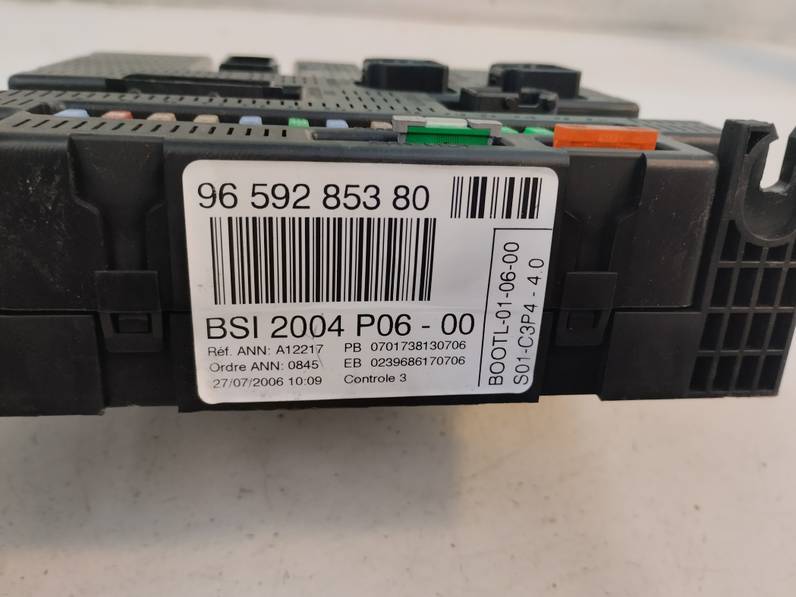 CAJA RELES FUSIBLES PEUGEOT 207 2006 1.4 16V (88 CV)