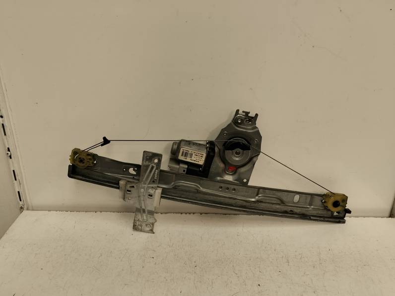 ELEVALUNAS DELANTERO IZQUIERDO PEUGEOT 207 2006 1.4 16V (88 CV)