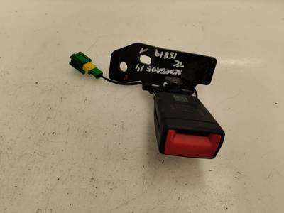 CINTURON SEGURIDAD TRASERO CENTRAL JEEP RENEGADE 2014 1.6 M-JET (120 CV)