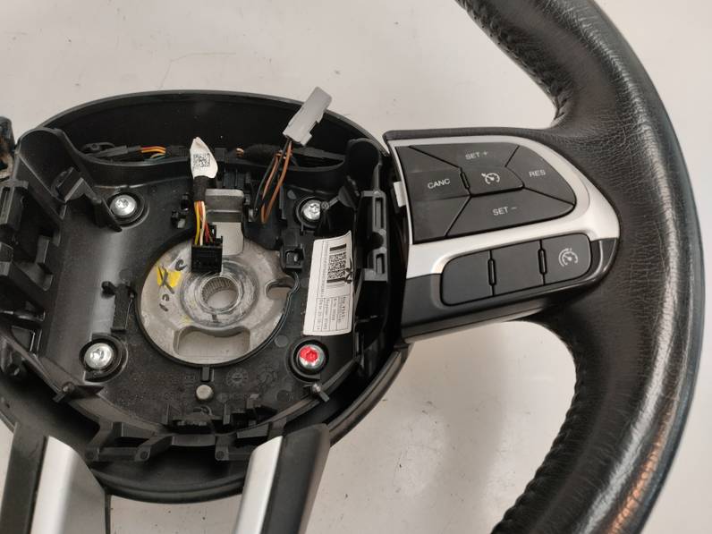 VOLANTE JEEP RENEGADE 2014 1.6 M-JET (120 CV)