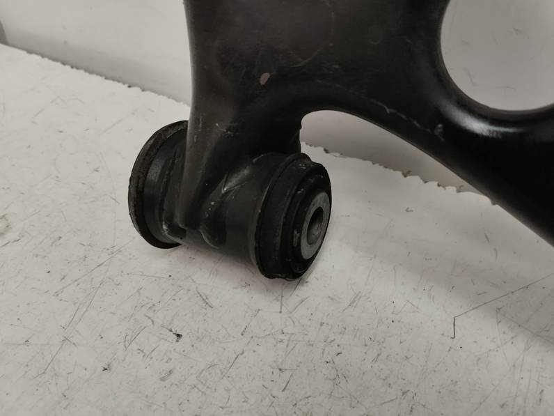 BRAZO SUSPENSION INFERIOR DELANTERO DERECHO JEEP RENEGADE 2014 1.6 M-JET (120 CV)