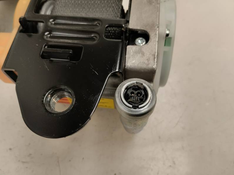 CINTURON SEGURIDAD DELANTERO DERECHO OPEL INSIGNIA SPORTS TOURER 2009 2.0 CDTI (131 CV)