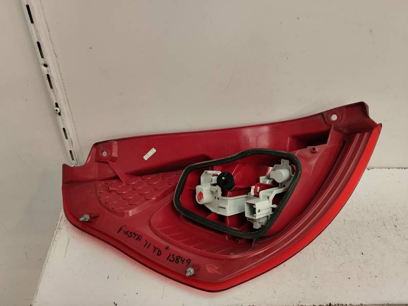 PILOTO TRASERO DERECHO FORD FIESTA 2011 1.4 TDCI (69 CV)