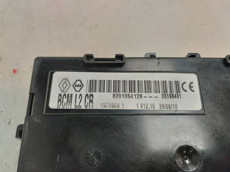 CAJA RELES FUSIBLES RENAULT CLIO III 2010 1.5 DCI D (65 CV)