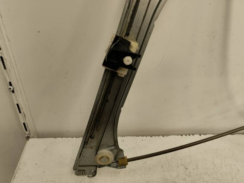 ELEVALUNAS DELANTERO IZQUIERDO RENAULT CLIO III 2010 1.5 DCI D (65 CV)