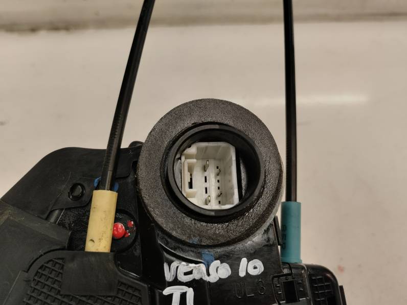 CERRADURA PUERTA TRASERA IZQUIERDA TOYOTA VERSO 2010 2.0 D-4D (126 CV)