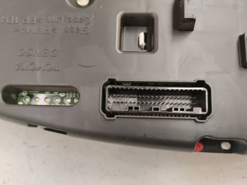 CUADRO INSTRUMENTOS TOYOTA VERSO 2010 2.0 D-4D (126 CV)