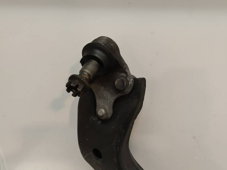 BRAZO SUSPENSION INFERIOR DELANTERO DERECHO TOYOTA VERSO 2010 2.0 D-4D (126 CV)