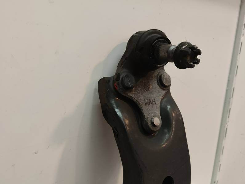 BRAZO SUSPENSION INFERIOR DELANTERO IZQUIERDO TOYOTA VERSO 2010 2.0 D-4D (126 CV)