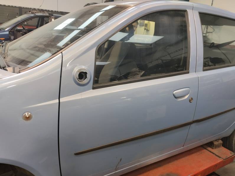 PUERTA DELANTERA IZQUIERDA FIAT PUNTO BERLINA 2007 1.3 JTD (69 CV)