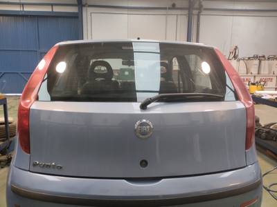 PORTON TRASERO FIAT PUNTO BERLINA 2007 1.3 JTD (69 CV)