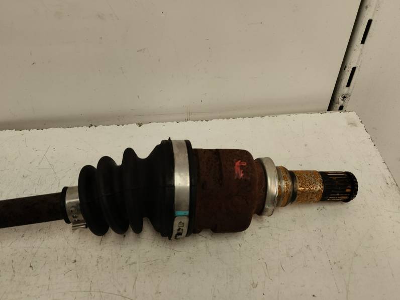 TRANSMISION DELANTERA IZQUIERDA PEUGEOT 107 2010 1.0 (68 CV)