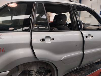 PUERTA TRASERA DERECHA TOYOTA RAV 4 2002 2.0 TURBODIESEL (116 CV)