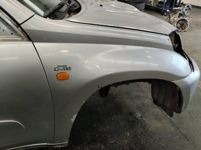 ALETA DELANTERA DERECHA TOYOTA RAV 4 2002 2.0 TURBODIESEL (116 CV)