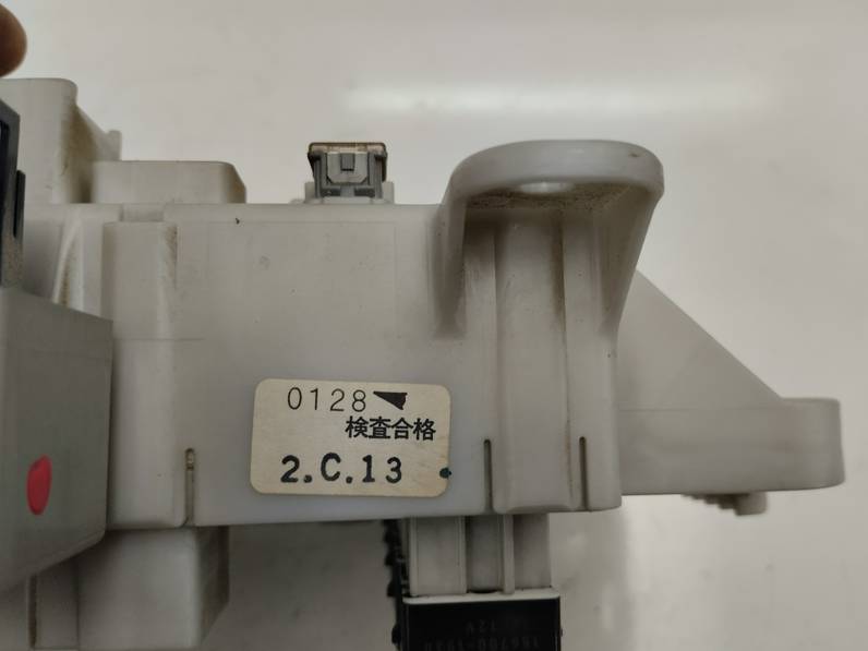 CAJA RELES FUSIBLES TOYOTA RAV 4 2002 2.0 TURBODIESEL (116 CV)