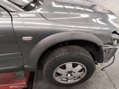 ALETA DELANTERA DERECHA VOLVO V70 FAMILIAR 2001 2.4 20V TURBO (200 CV)