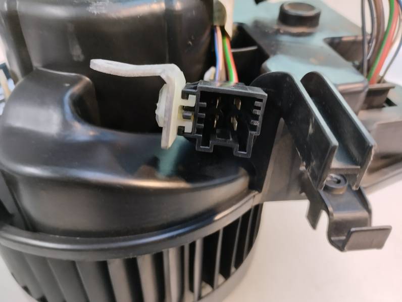 MOTOR CALEFACCION MERCEDES CLASE C BERLINA 2001 2.2 CDI (143 CV)