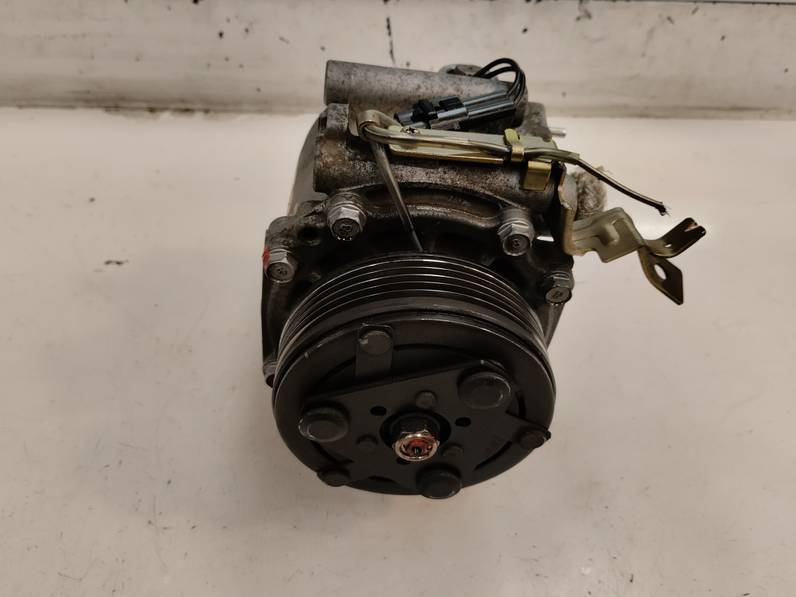 COMPRESOR AIRE ACONDICIONADO MITSUBISHI CARISMA BERLINA 5 2000 1.6 (99 CV)