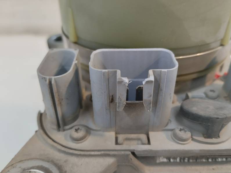 BOMBA DIRECCION FORD FOCUS BERLINA 2005 1.6 TDCI (109 CV)