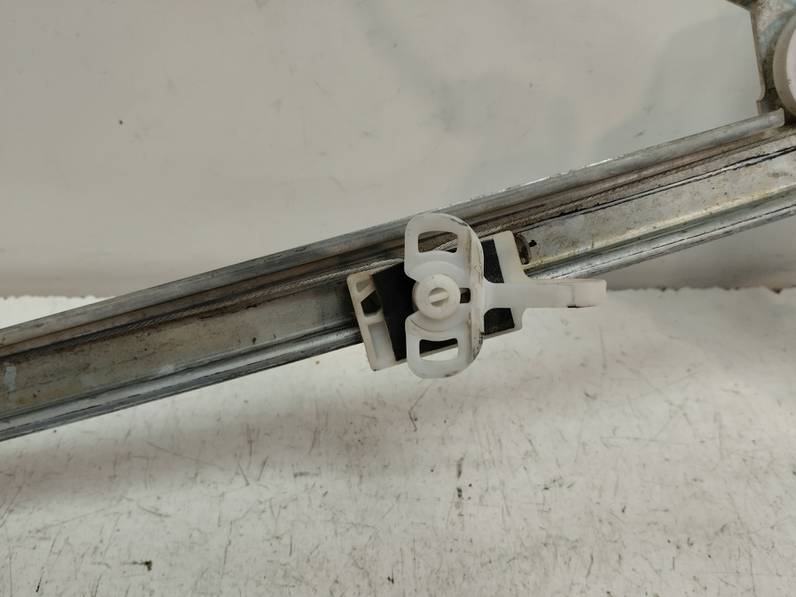 ELEVALUNAS TRASERO IZQUIERDO RENAULT LAGUNA II 2004 1.9 DCI D (101 CV)