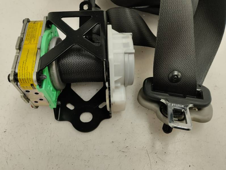 CINTURON SEGURIDAD DELANTERO IZQUIERDO TOYOTA URBAN CRUISER 2009 1.4 TURBODIESEL (90 CV)