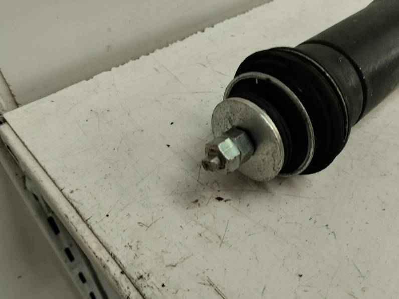 AMORTIGUADOR TRASERO IZQUIERDO TOYOTA URBAN CRUISER 2009 1.4 TURBODIESEL (90 CV)