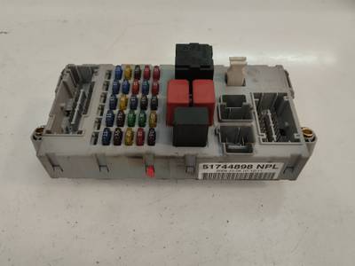 CAJA RELES FUSIBLES FIAT PUNTO BERLINA 2004 1.2 (60 CV)