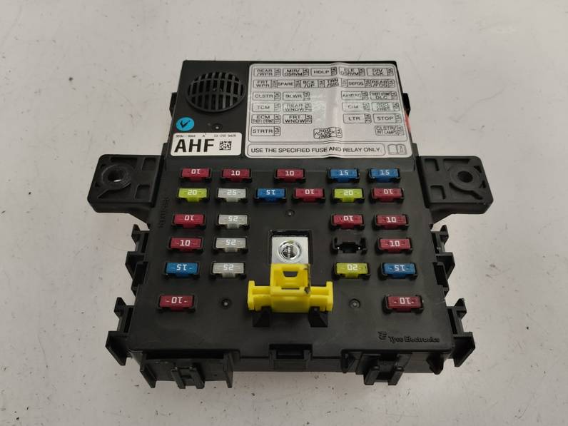 CAJA RELES FUSIBLES CHEVROLET SPARK 2010 1.0 (68 CV)