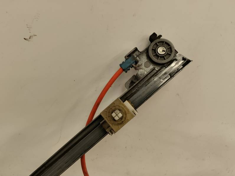 ELEVALUNAS DELANTERO IZQUIERDO CITROEN SAXO 2000 1.5 D (57 CV)