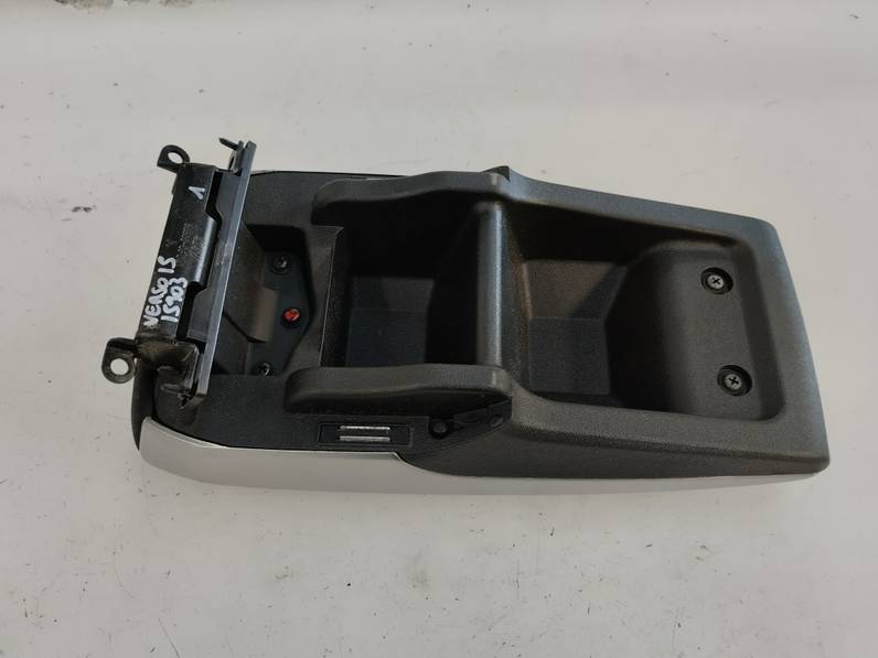 APOYABRAZOS CENTRAL TOYOTA VERSO 2015 1.6 16V (132 CV)