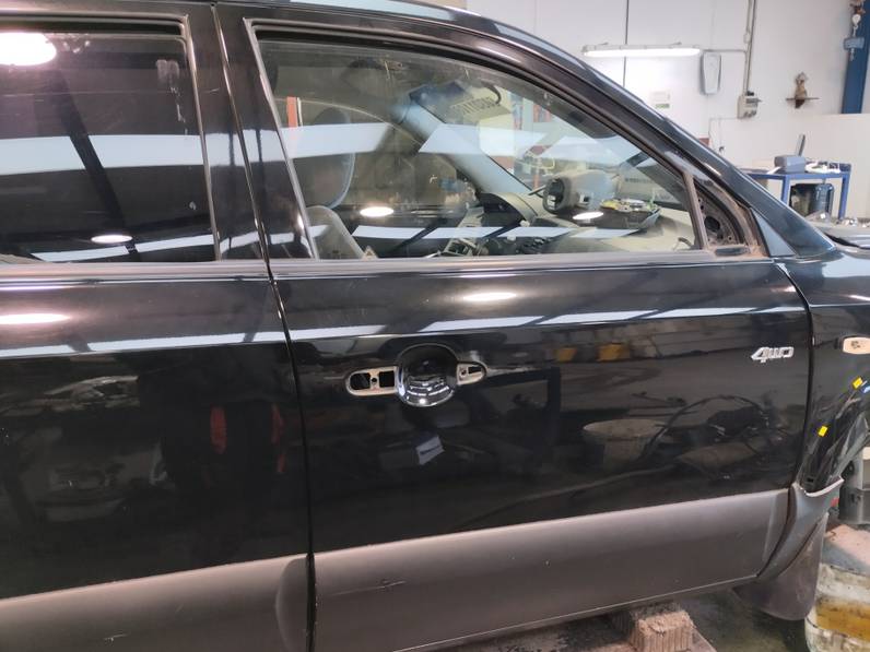 PUERTA DELANTERA DERECHA HYUNDAI TUCSON 2006 2.0 (141 CV)