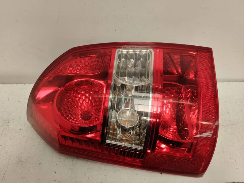 PILOTO TRASERO IZQUIERDO HYUNDAI TUCSON 2006 2.0 (141 CV)