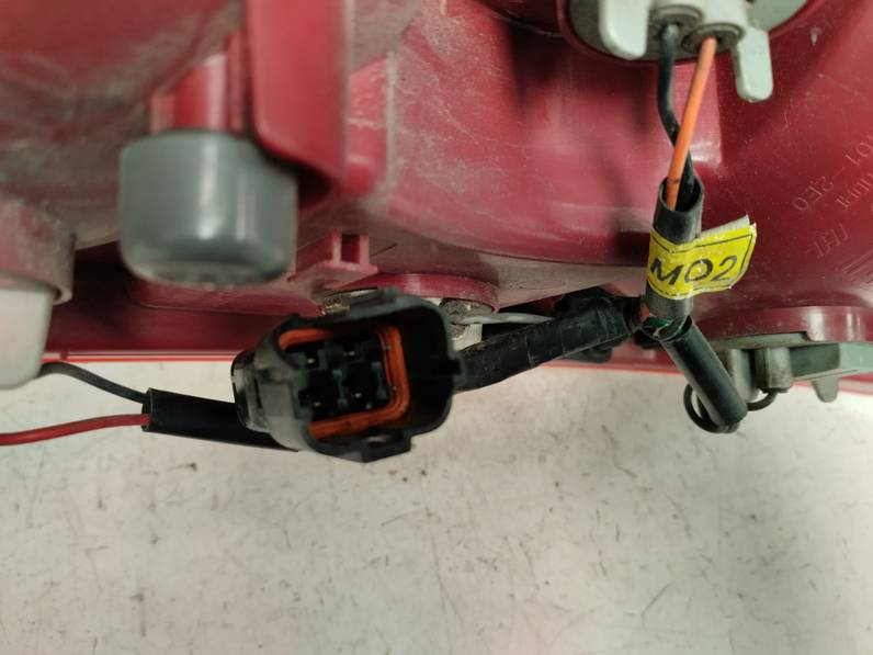 PILOTO TRASERO IZQUIERDO HYUNDAI TUCSON 2006 2.0 (141 CV)