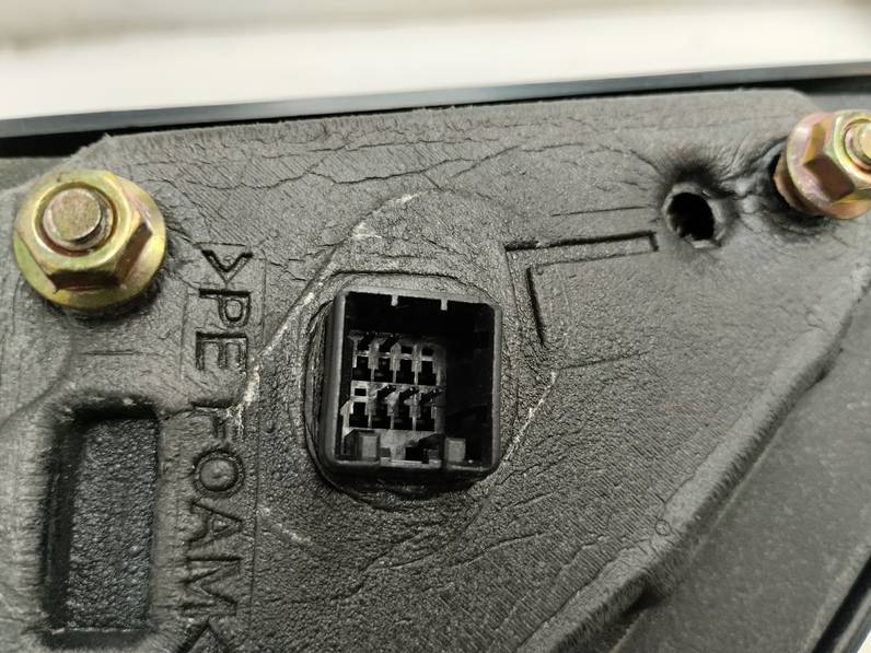 RETROVISOR IZQUIERDO HYUNDAI TUCSON 2006 2.0 (141 CV)