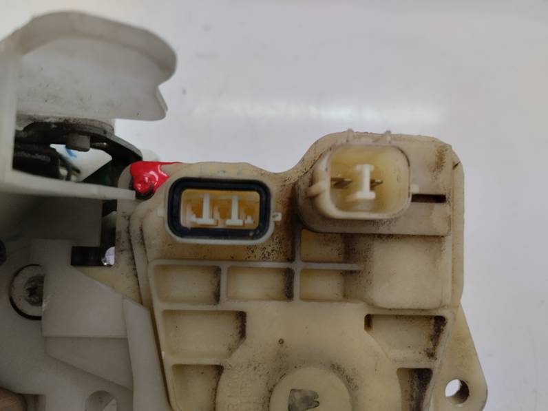 CERRADURA PUERTA TRASERA DERECHA HONDA CIVIC BERLINA 5 2004 1.7 CDTI (101 CV)