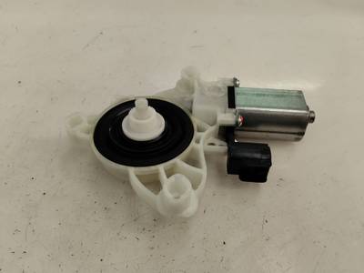 MOTOR ELEVALUNAS TRASERO DERECHO FORD FIESTA 2020 1.5 TDCI (86 CV)