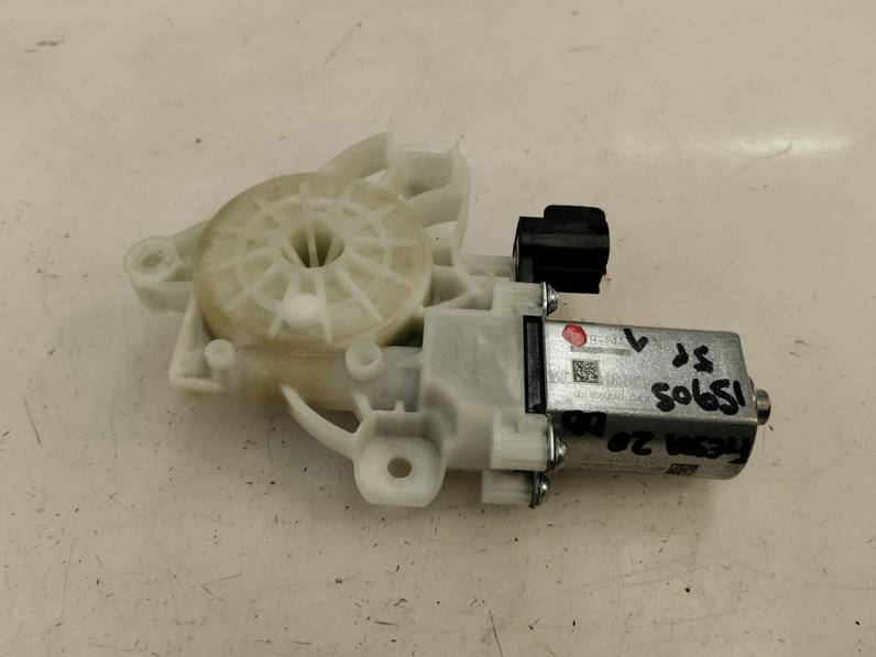 MOTOR ELEVALUNAS DELANTERO DERECHO FORD FIESTA 2020 1.5 TDCI (86 CV)