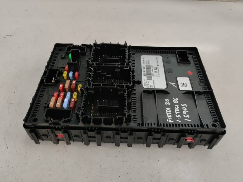 CAJA RELES FUSIBLES FORD FIESTA 2020 1.5 TDCI (86 CV)