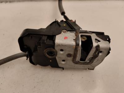 CERRADURA PUERTA TRASERA IZQUIERDA FORD FIESTA 2020 1.5 TDCI (86 CV)