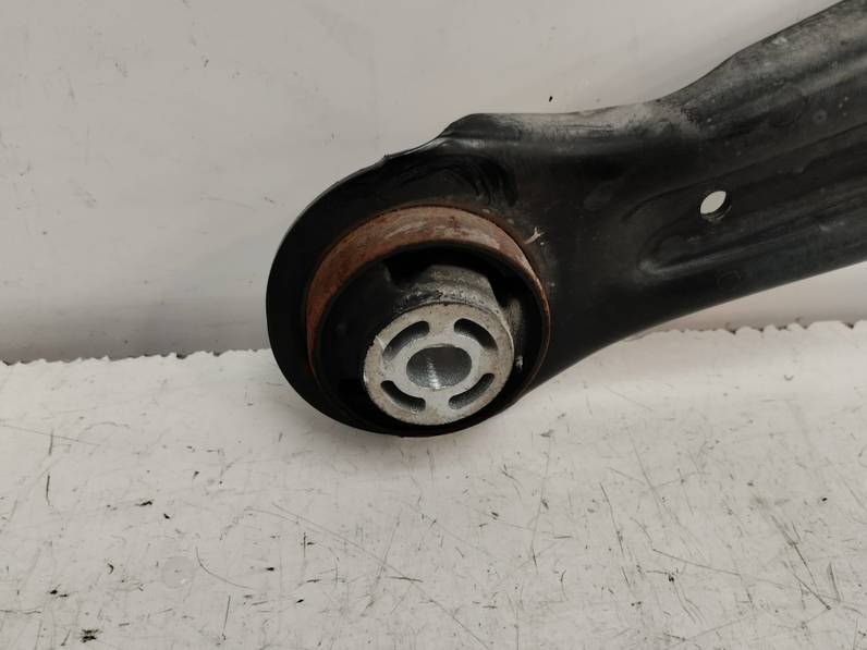 BRAZO SUSPENSION INFERIOR DELANTERO IZQUIERDO FORD FIESTA 2020 1.5 TDCI (86 CV)