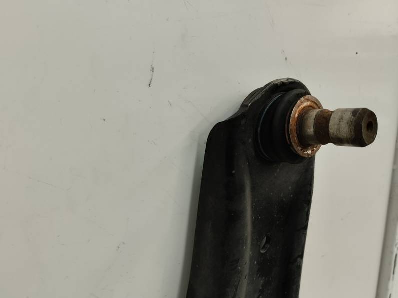 BRAZO SUSPENSION INFERIOR DELANTERO IZQUIERDO FORD FIESTA 2020 1.5 TDCI (86 CV)