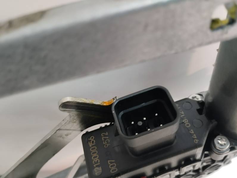 ELEVALUNAS DELANTERO DERECHO OPEL ASTRA H BER 2010 1.7 16V CDTI (110 CV)