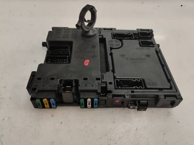 CAJA RELES FUSIBLES PEUGEOT 206 BERLINA 2001 1.6 16V (109 CV)