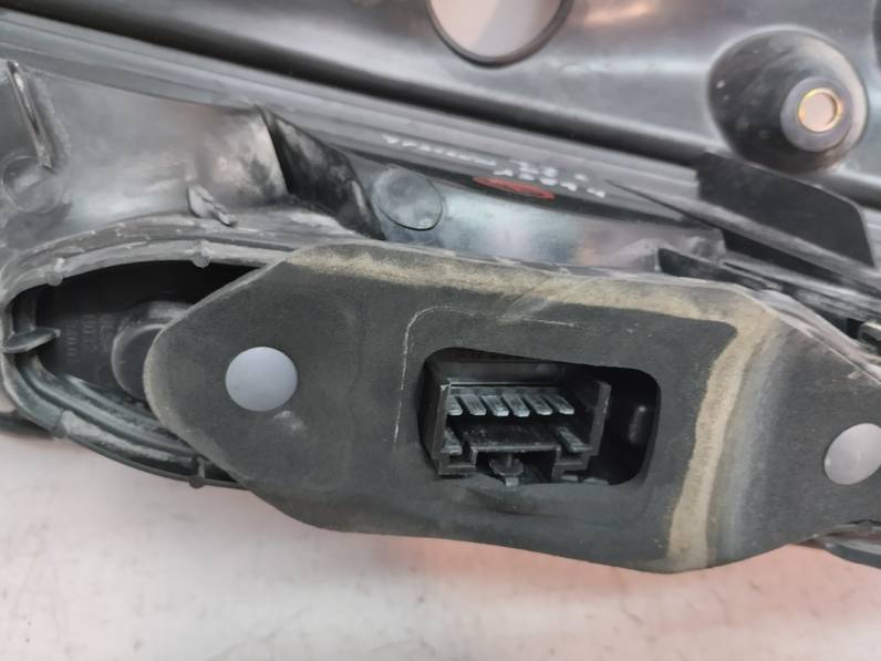 PILOTO TRASERO IZQUIERDO LANCIA YPSILON 2005 1.3 JTD (69 CV)