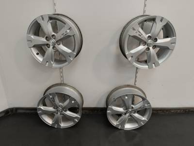 JUEGO LLANTAS TOYOTA URBAN CRUISER 2009 1.4 TURBODIESEL (90 CV)