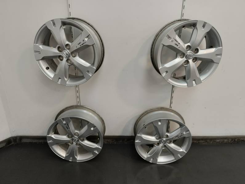 JUEGO LLANTAS TOYOTA URBAN CRUISER 2009 1.4 TURBODIESEL (90 CV)