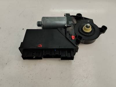 MOTOR ELEVALUNAS DELANTERO DERECHO AUDI A4 BERLINA 2003 1.9 TDI (131 CV)